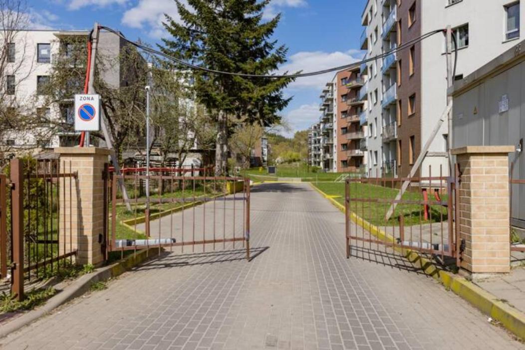 Close To Panorama Center Apartment Self Check-In Garage Free Аеропорт Вільнюс Екстер'єр фото